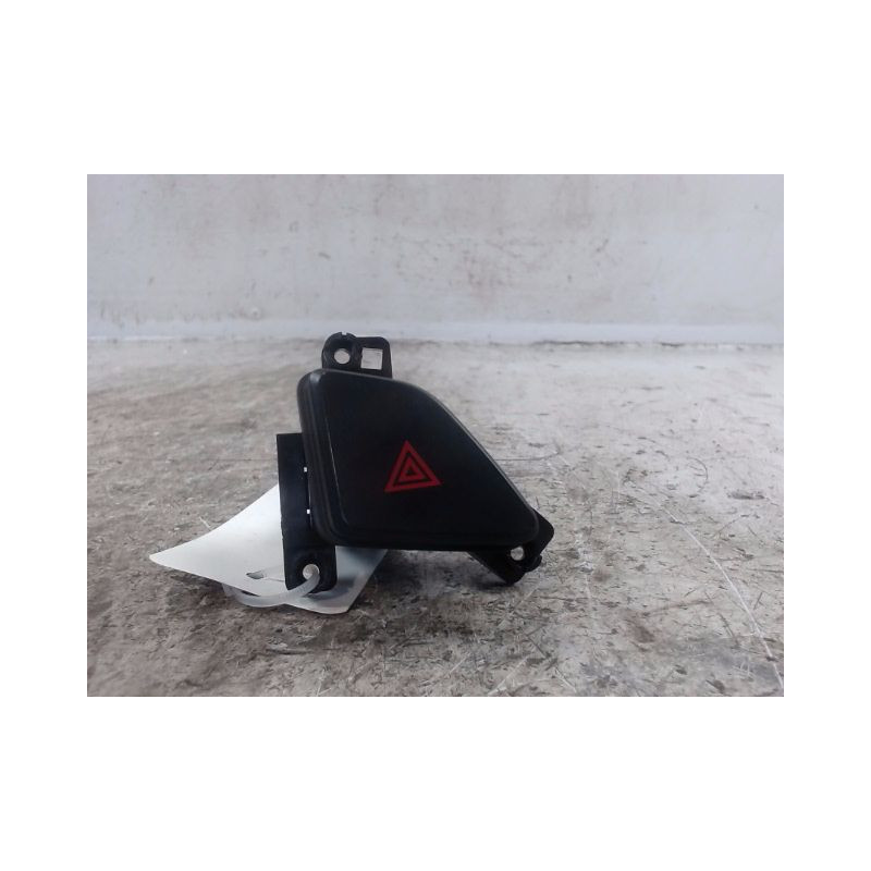 BOUTON DE WARNING HYUNDAI I30