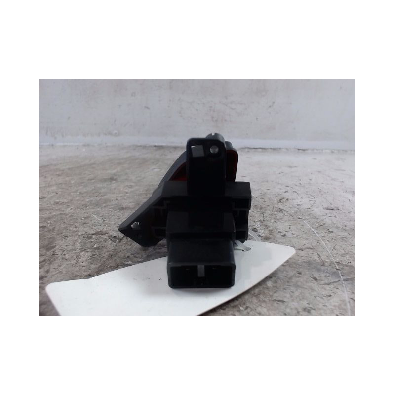 BOUTON DE WARNING HYUNDAI I30