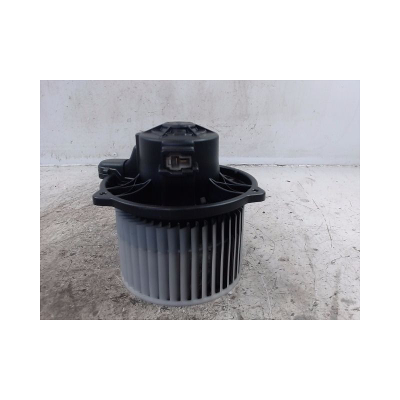 MOTEUR VENTILATEUR CHAUFFAGE HYUNDAI I30