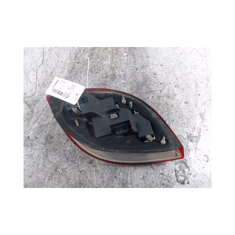 FEU ARRIERE DROIT FORD KA