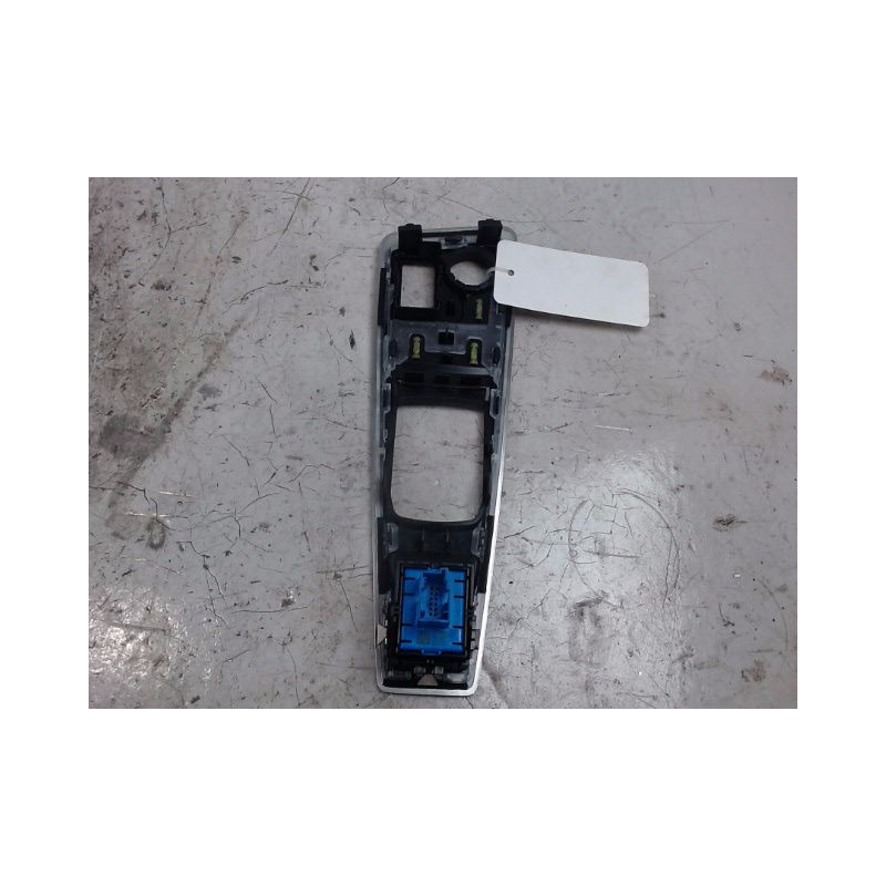 INTERIEUR COMMANDE FREIN A MAIN PEUGEOT 508 2010-