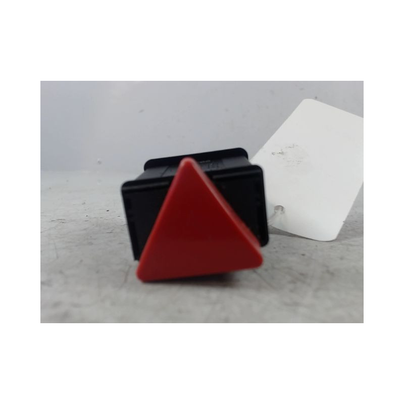 BOUTON DE WARNING VOLKSWAGEN POLO 99-2001