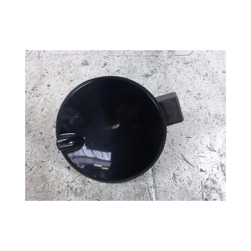 VOLET DE TRAPPE CARBURANT OPEL CORSA 2010-