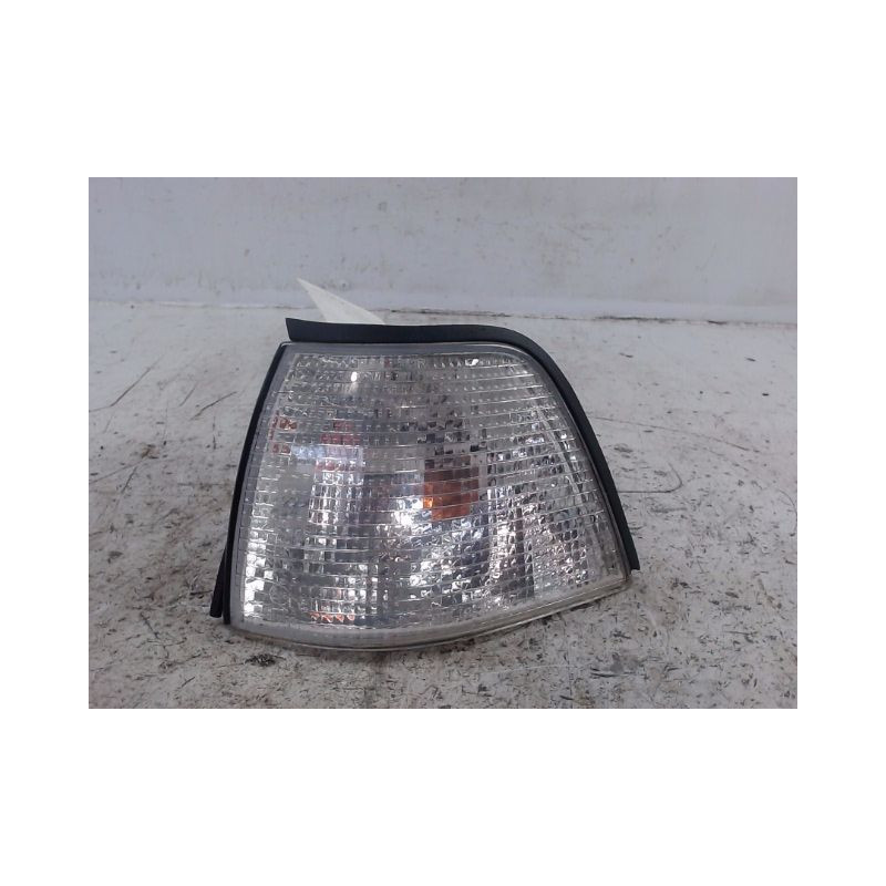 CLIGNOTANT GAUCHE B.M.W. SERIE 3