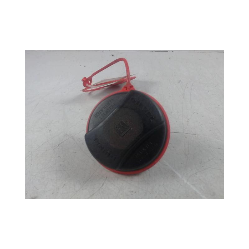 BOUCHON RESERVOIR A CARBURANT OPEL CORSA