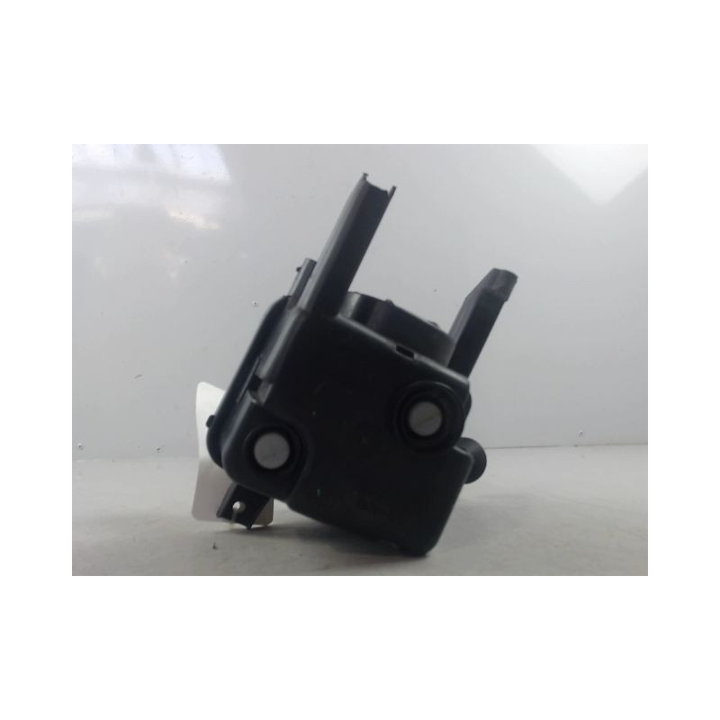 PHARE ANTIBROUILLARD AVANT DROIT OPEL MERIVA 2003-2005