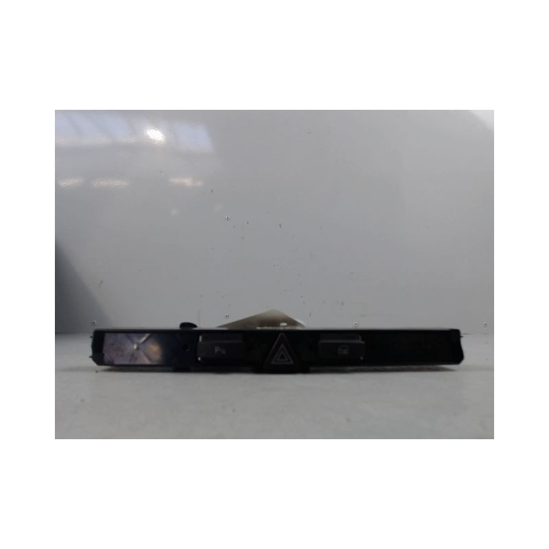 BOUTON DE WARNING OPEL ASTRA