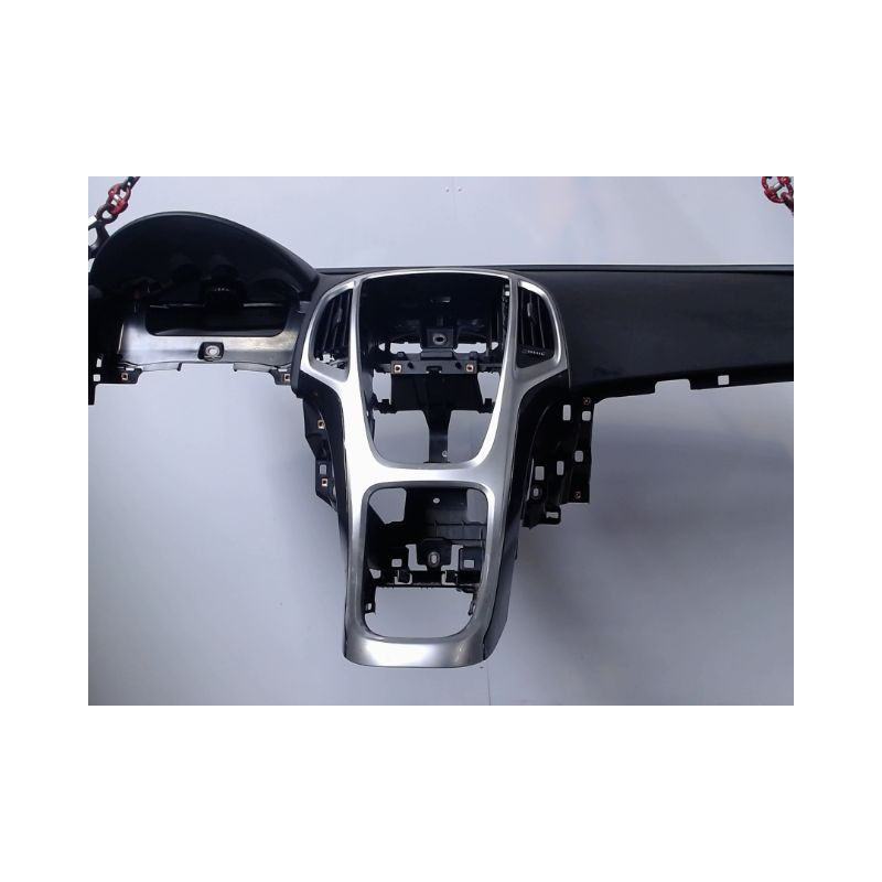 PLANCHE DE BORD  OPEL ASTRA GTC 3P