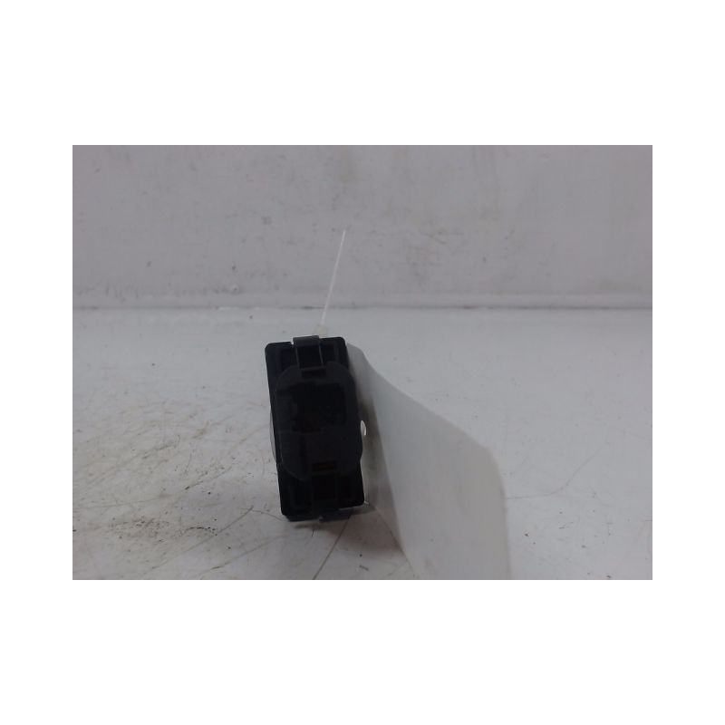 BOUTON DE WARNING FORD C-MAX