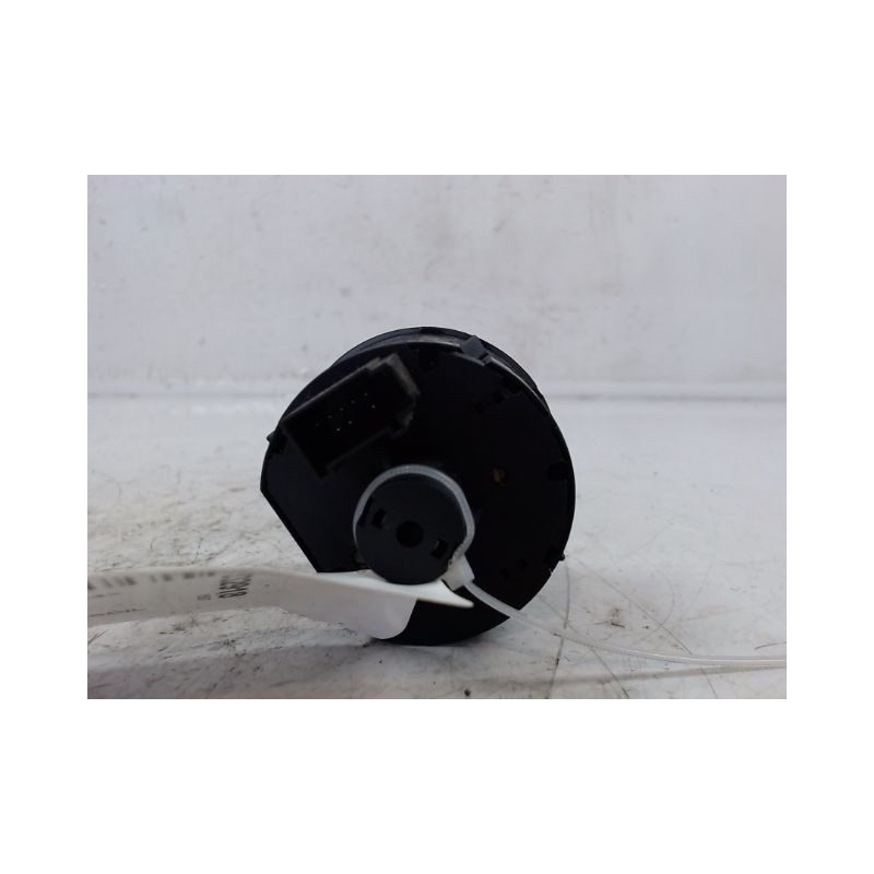 COMMANDE ECLAIRAGE VOLKSWAGEN CADDY COMBI 2004-