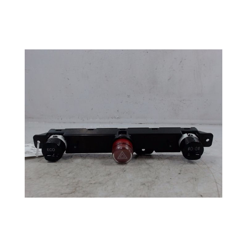 BOUTON DE WARNING FIAT 500 2007-