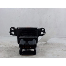 BOUTON DE WARNING NISSAN ALMERA TINO 2003-