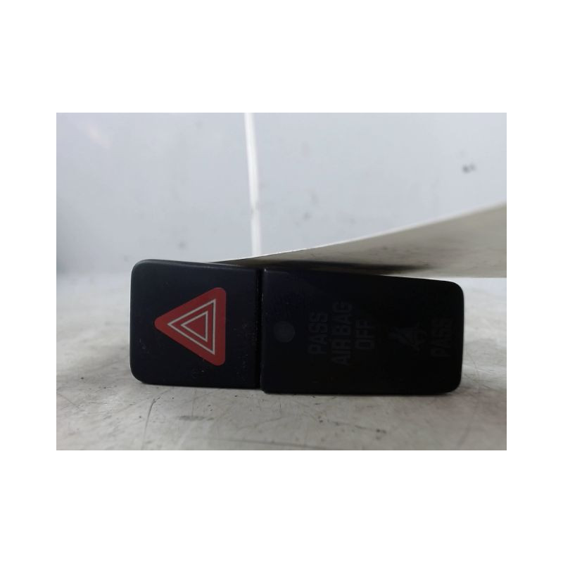 BOUTON DE WARNING SUZUKI SWIFT