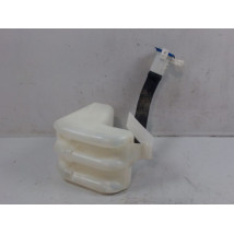 RESERVOIR LAVE-GLACE AVANT LAND ROVER FREELAND.