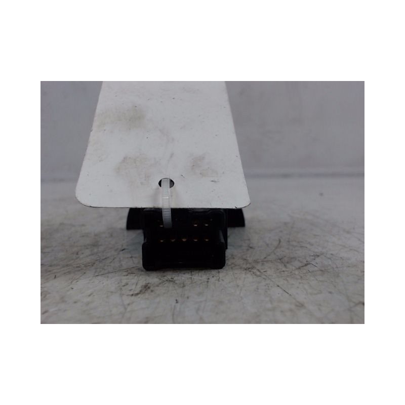 BOUTON DE WARNING NISSAN X-TRAIL
