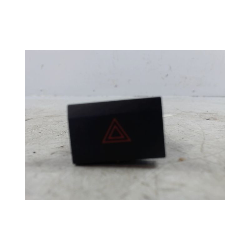 BOUTON DE WARNING VOLKSWAGEN POLO