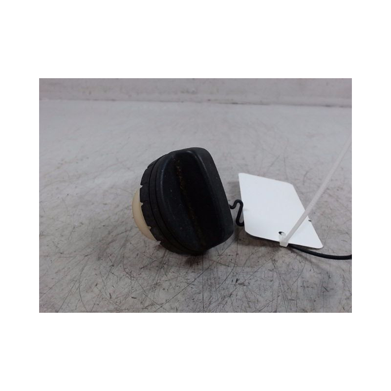 BOUCHON RESERVOIR A CARBURANT TOYOTA PRIUS 2004-