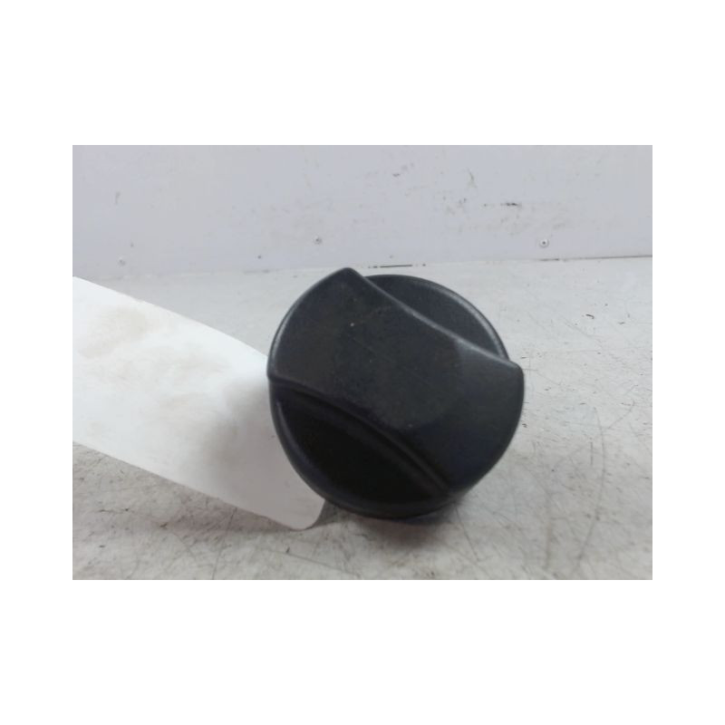 BOUCHON RESERVOIR A CARBURANT OPEL CORSA 93-97