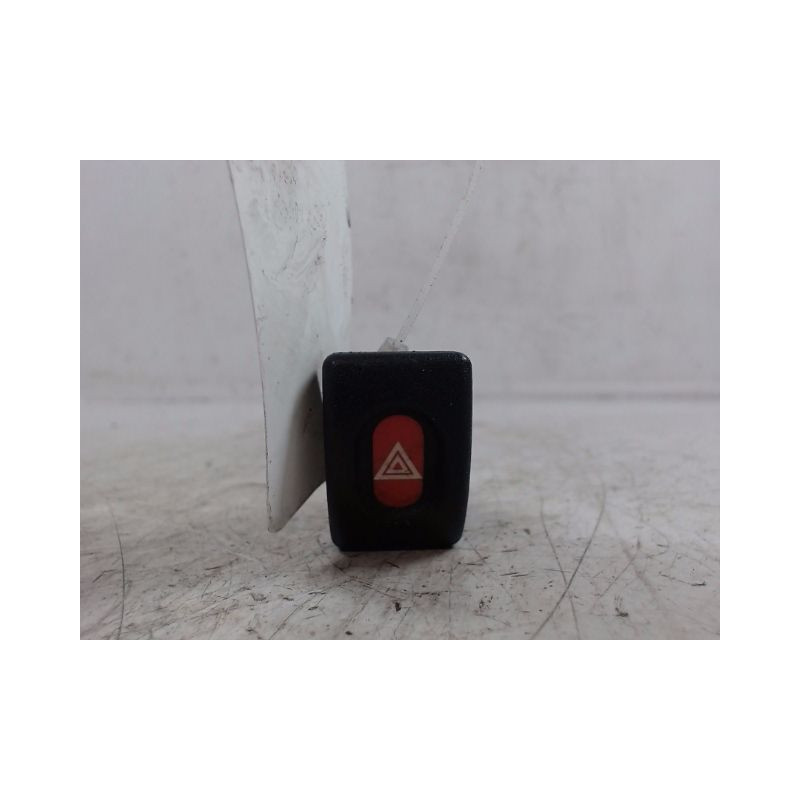 BOUTON DE WARNING OPEL CORSA 97-2000