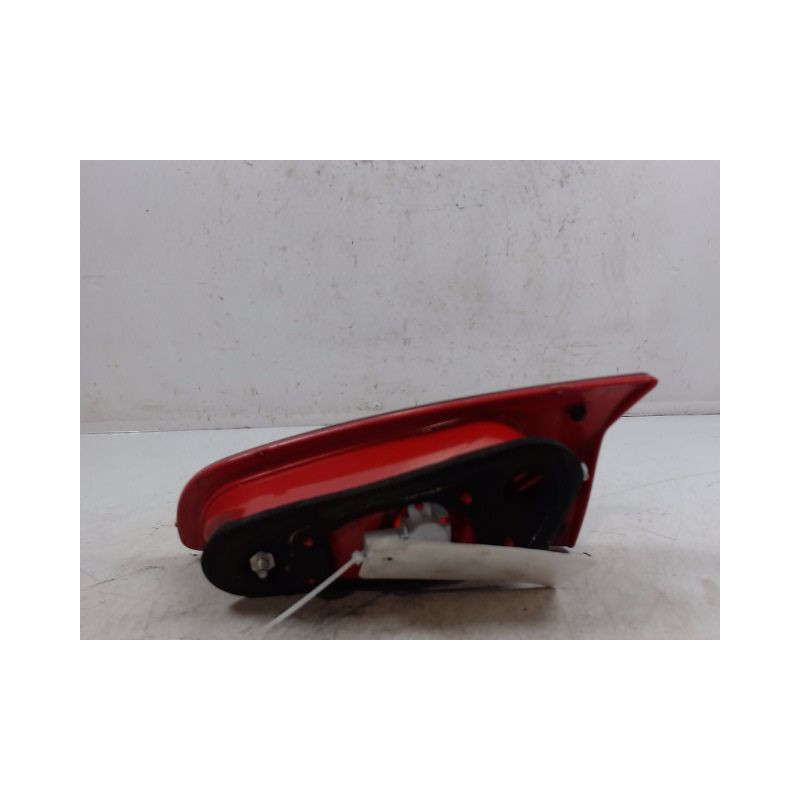 FEU ARRIERE INTERIEUR GAUCHE ALFA ROMEO 147 2004-