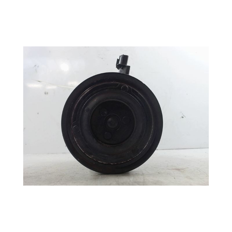 COMPRESSEUR AIR CONDITIONNE KIA VENGA 09-