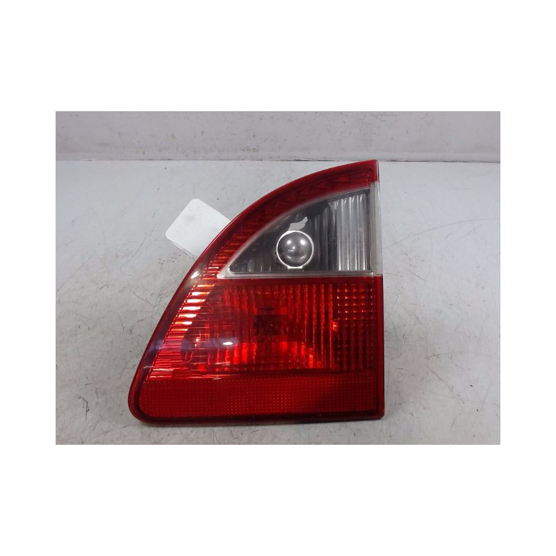 FEU ARRIERE INTERIEUR DROIT FORD GALAXY 2000-