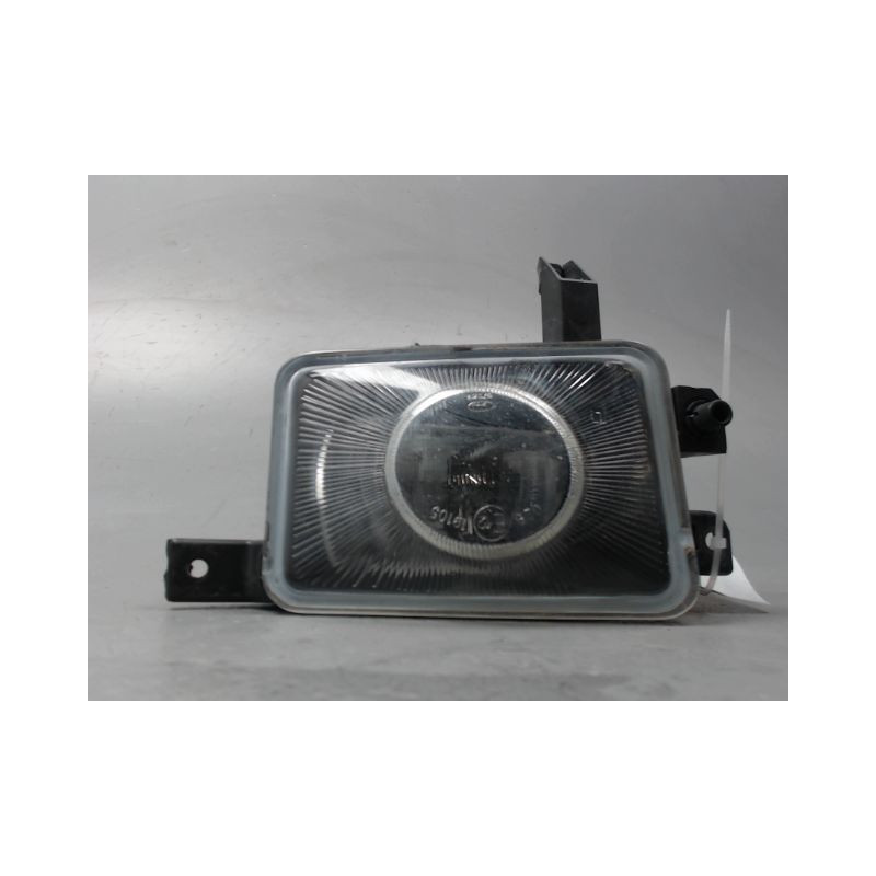 PHARE ANTIBROUILLARD AVANT GAUCHE OPEL CORSA 2000-8.2003