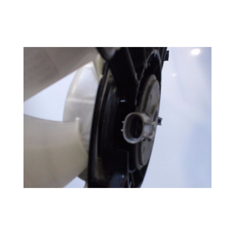 MOTEUR VENTILATEUR RADIATEUR TOYOTA YARIS II 2010-