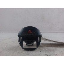 BOUTON DE WARNING NISSAN X-TRAIL
