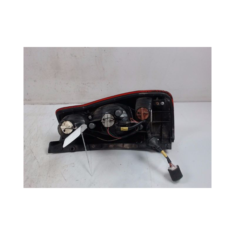 FEU ARRIERE GAUCHE  HYUNDAI MATRIX PH2 -05