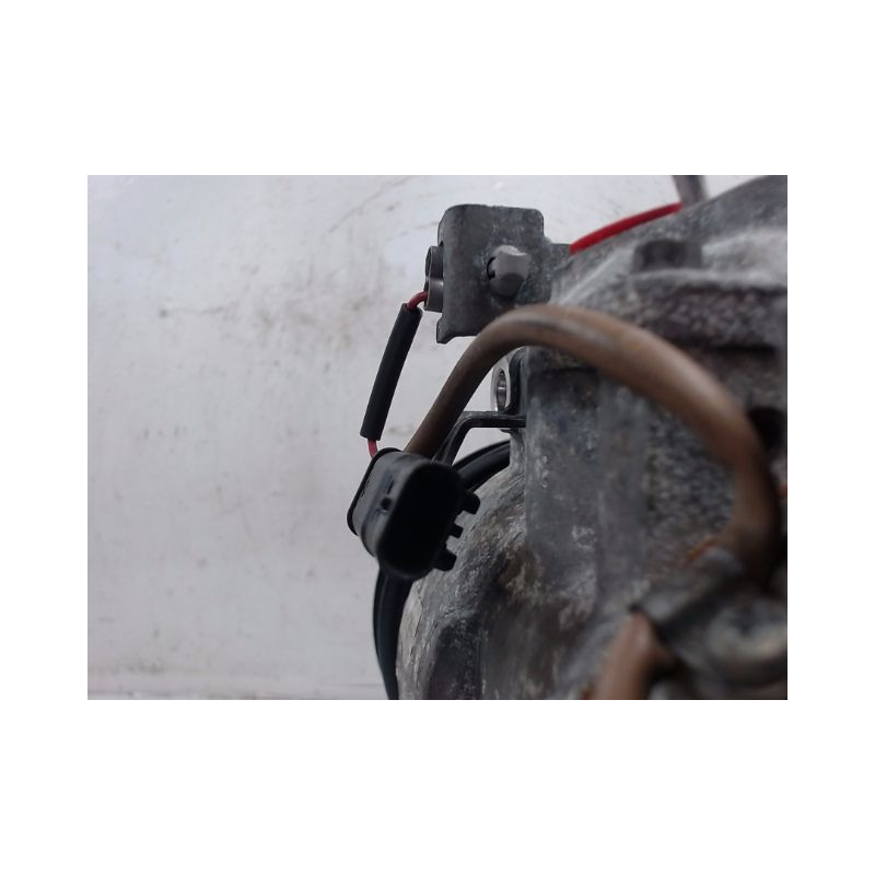 COMPRESSEUR AIR CONDITIONNE MERCEDES CLASSE B 2008-