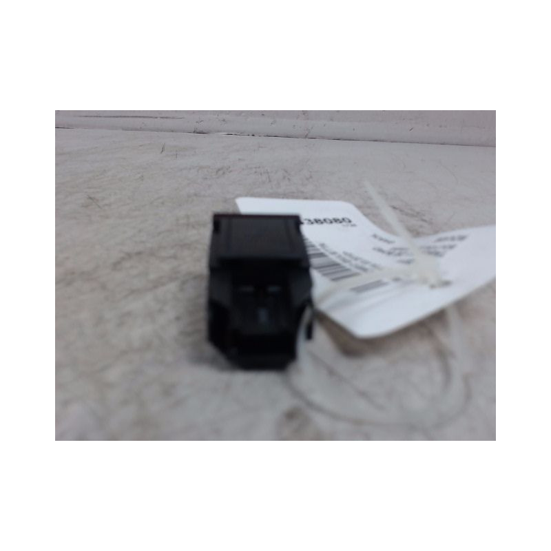 BOUTON DE WARNING ALFA ROMEO GUILIETTA 2010-