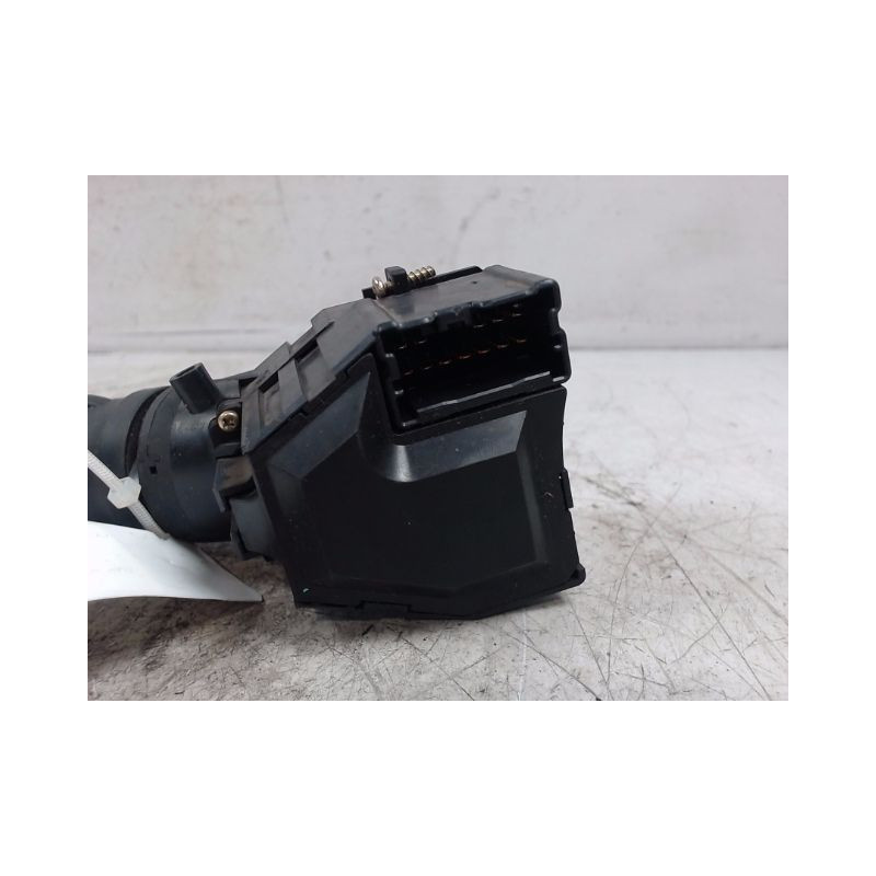 COMMANDE ESSUIE GLACE NISSAN TERRANO 2002-