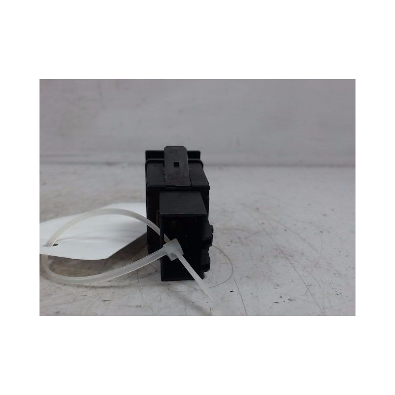 BOUTON DE WARNING VOLKSWAGEN POLO 02-05