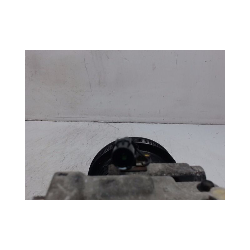 COMPRESSEUR AIR CONDITIONNE HYUNDAI I20