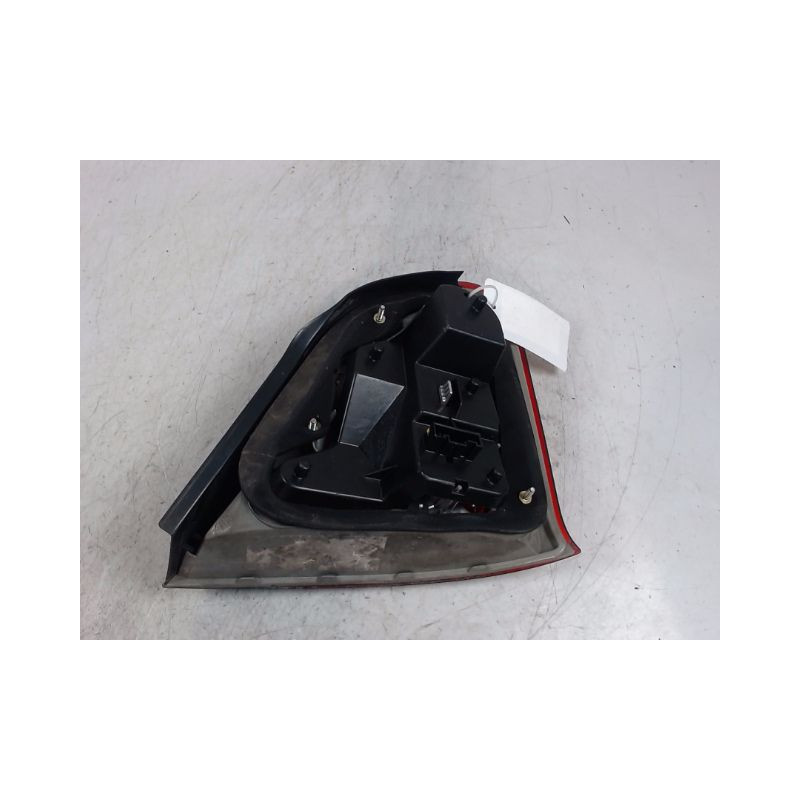 FEU ARRIERE GAUCHE  ROVER 75 2004-