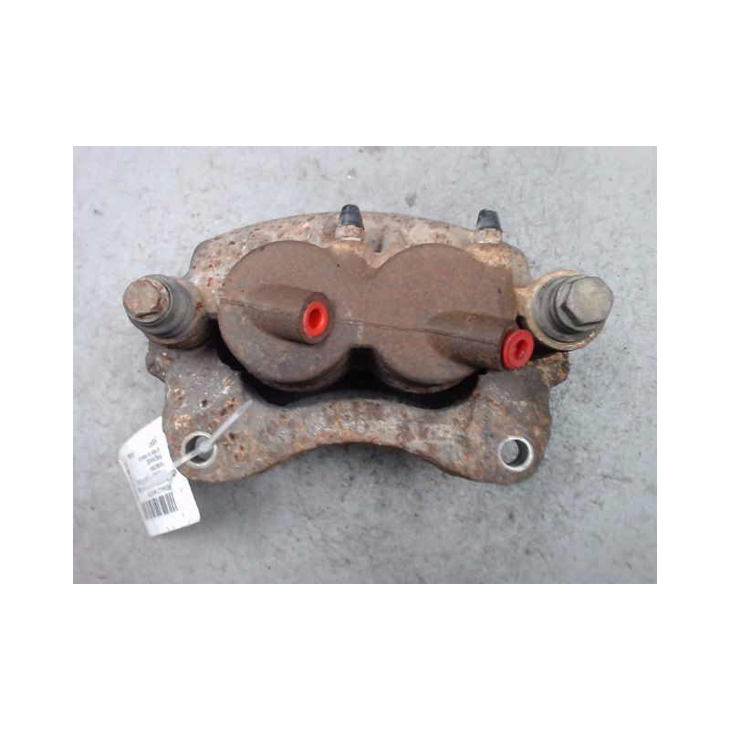 ETRIER DE FREIN AVANT DROIT RENAULT MASTER COURT 98-2003
