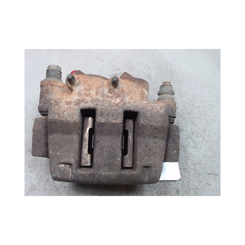 ETRIER DE FREIN AVANT DROIT RENAULT MASTER COURT 98-2003