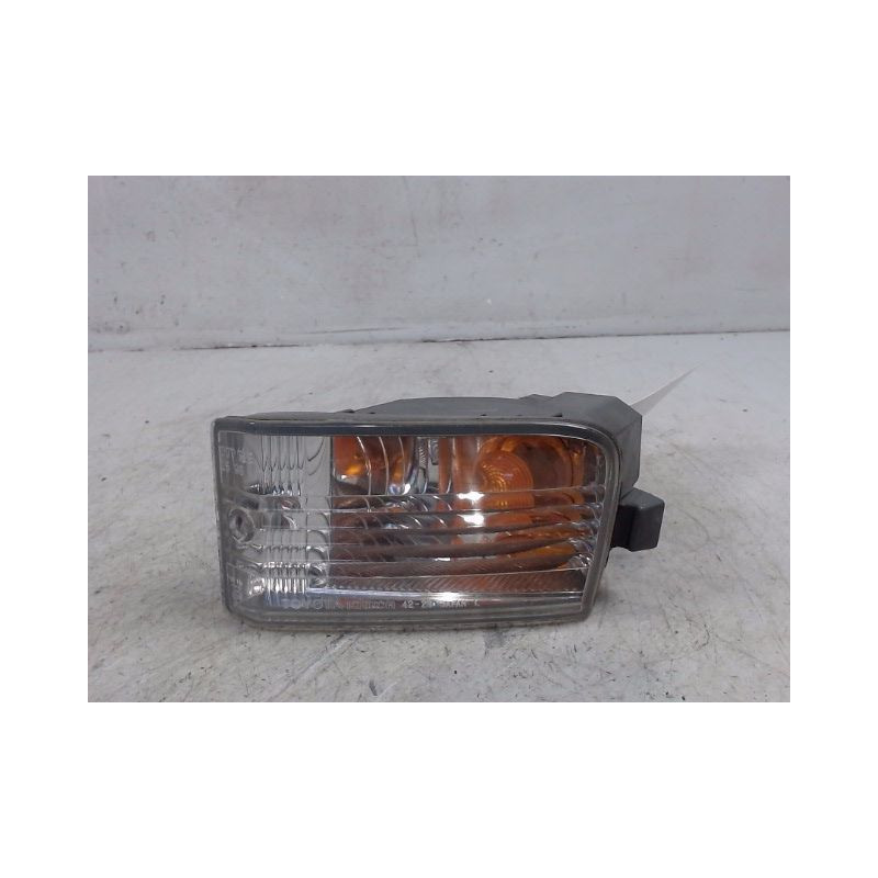 CLIGNOTANT GAUCHE TOYOTA RAV4 2000-
