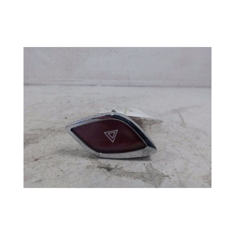 BOUTON DE WARNING CITROEN C3
