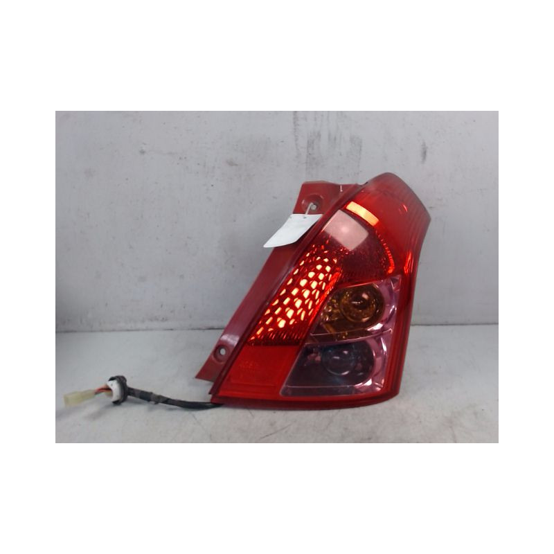 FEU ARRIERE DROIT SUZUKI SWIFT 3P