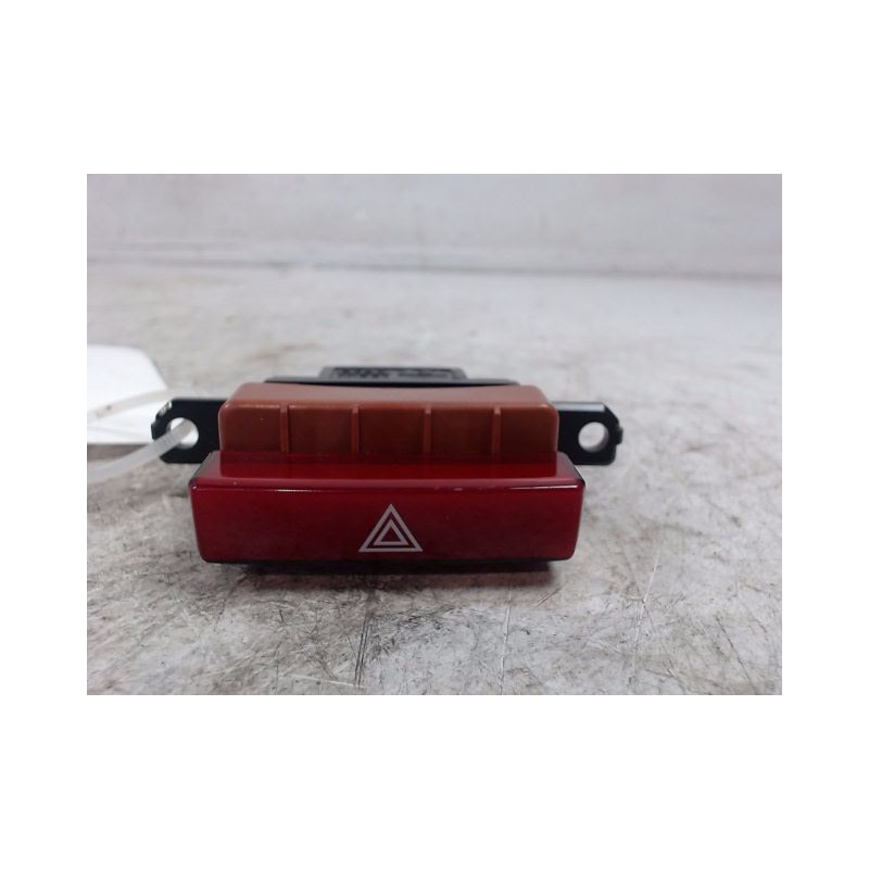 BOUTON DE WARNING HONDA ACCORD 2003-