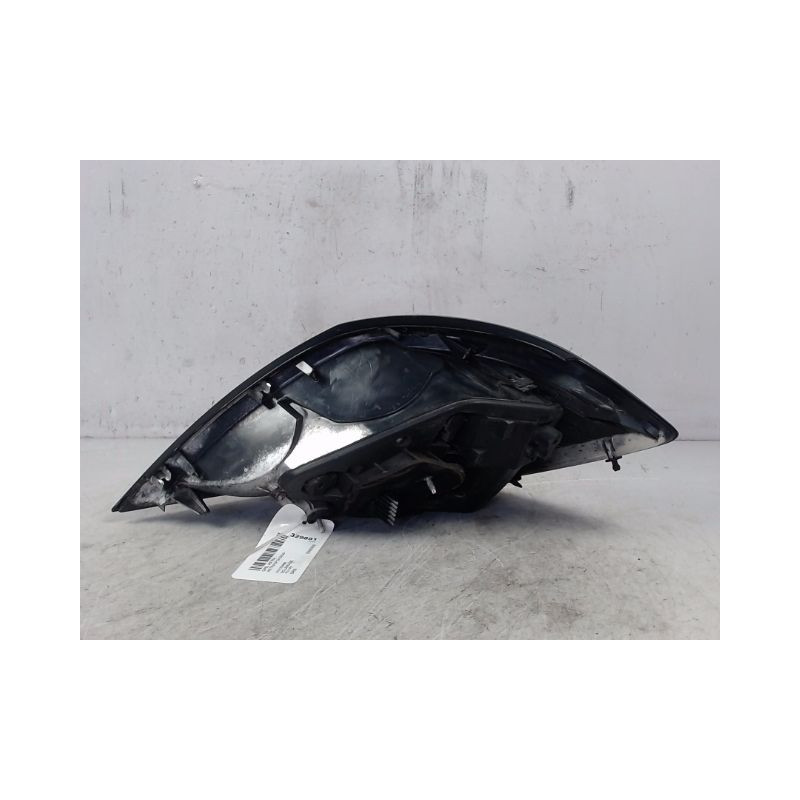 FEU ARRIERE GAUCHE  OPEL ASTRA 2004-