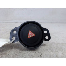 BOUTON DE WARNING TOYOTA AYGO 5P