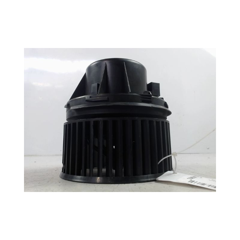 MOTEUR VENTILATEUR CHAUFFAGE FORD FOCUS 2008-