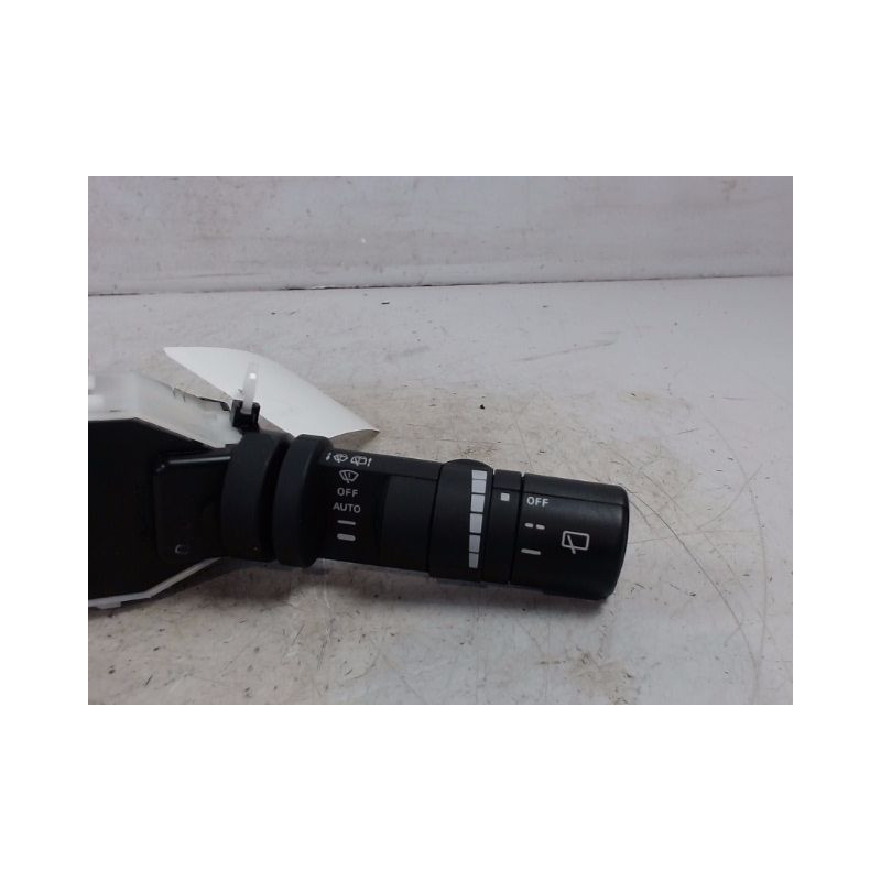 COMMANDE ESSUIE GLACE NISSAN QHASQAI 2007-