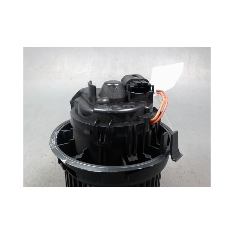 MOTEUR VENTILATEUR CHAUFFAGE TOYOTA AYGO 5P