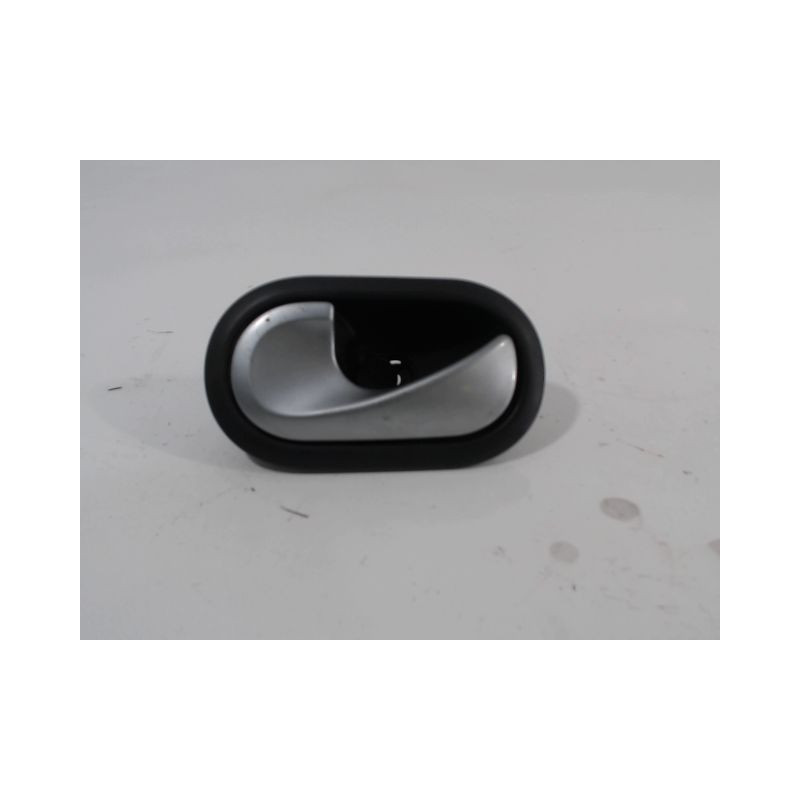 POIGNEE INTERIEURE PORTE AVANT GAUCHE RENAULT CLIO III 2010-