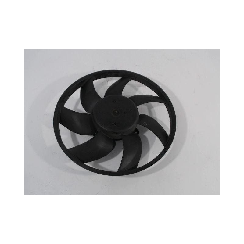 MOTEUR VENTILATEUR RADIATEUR PEUGEOT 208