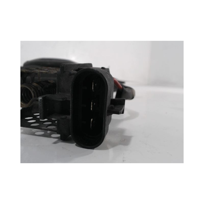 MOTEUR VENTILATEUR RADIATEUR OPEL CORSA 2000-8.2003